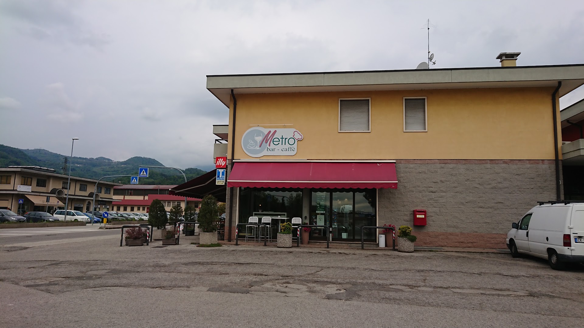 Metrò Bar Pizzeria