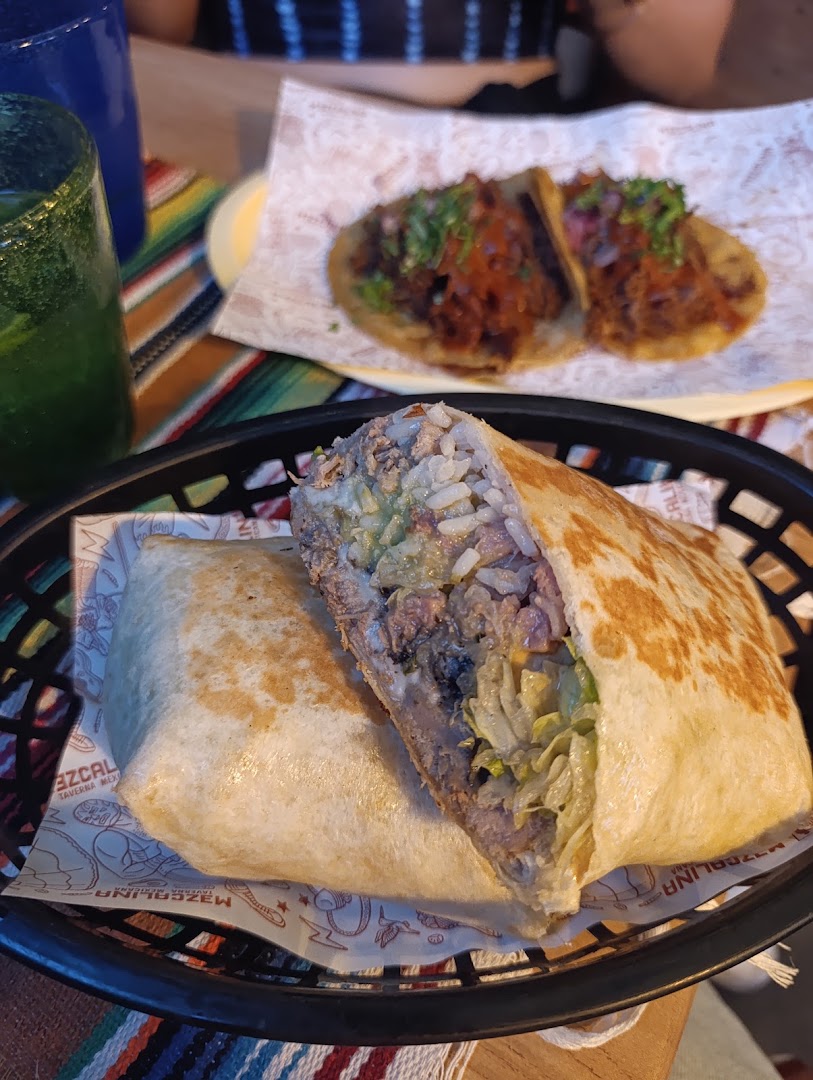 Mezcalina taverna mexicana