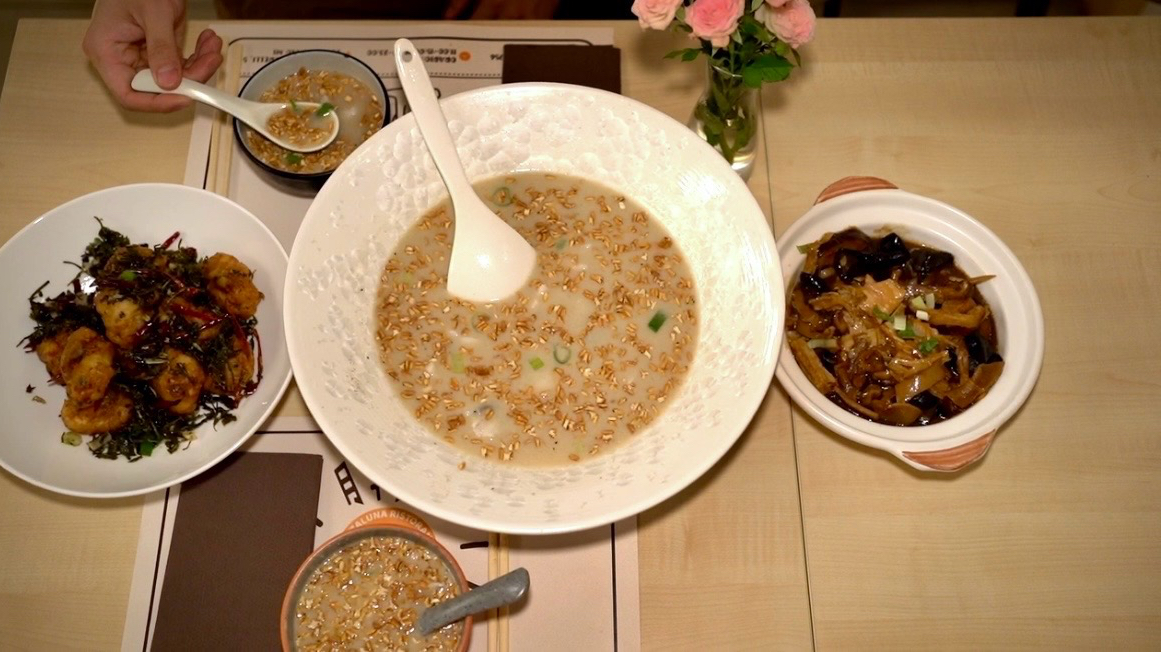 Mezzaluna ristorante 月半食堂