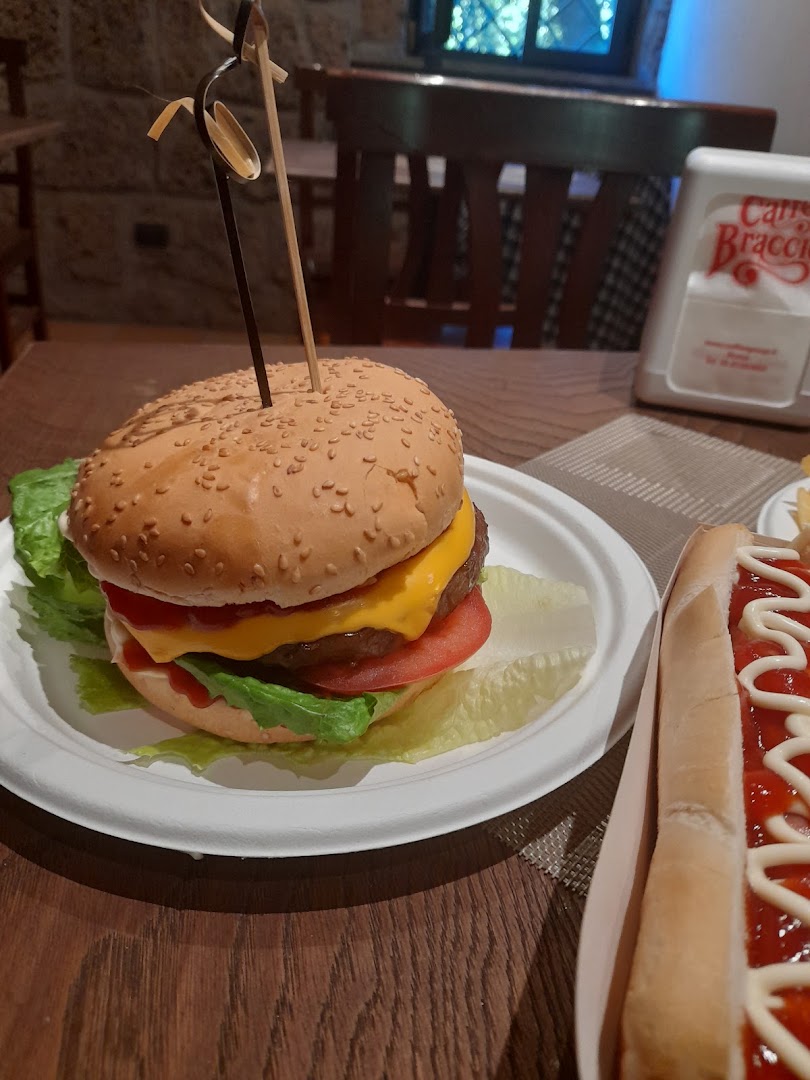 MGDG BAR fast-food, Sutri