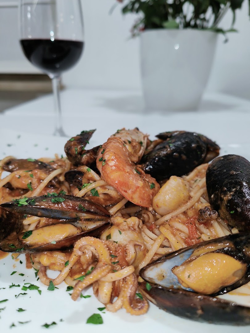 MIA ristorante-pizzeria-hotel-bar, Ciré-fratte