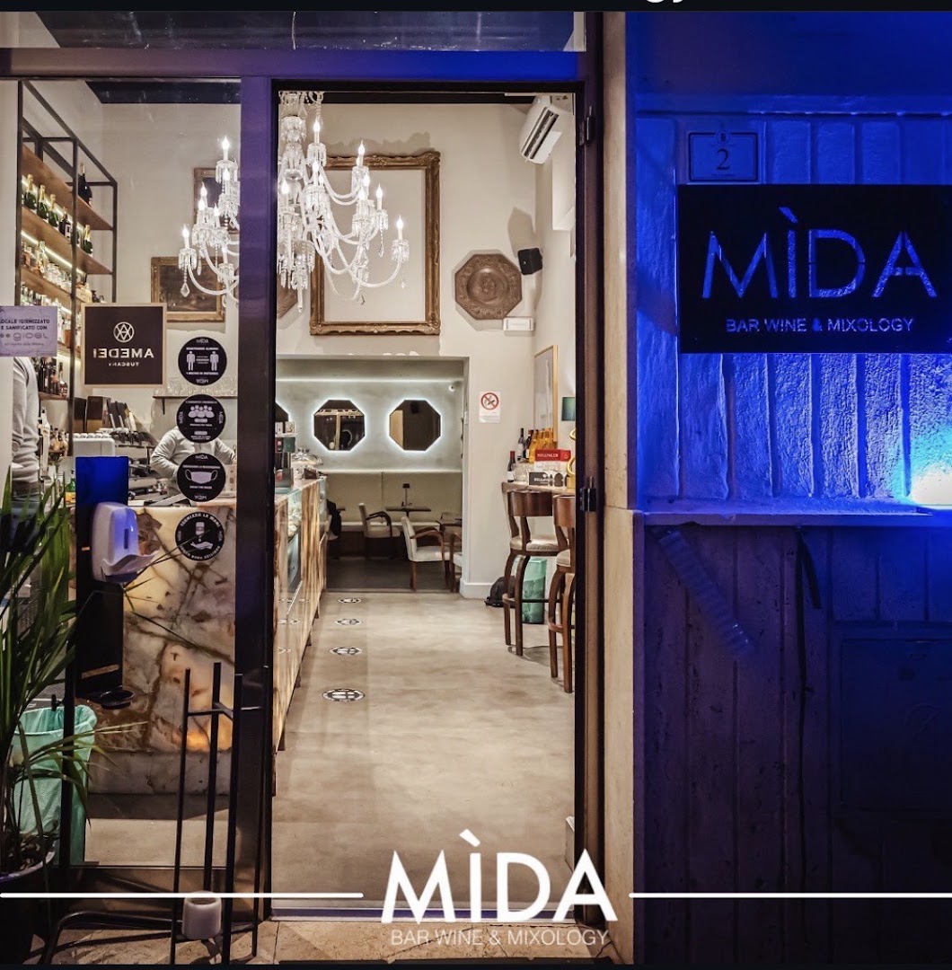 Mida lounge bar
