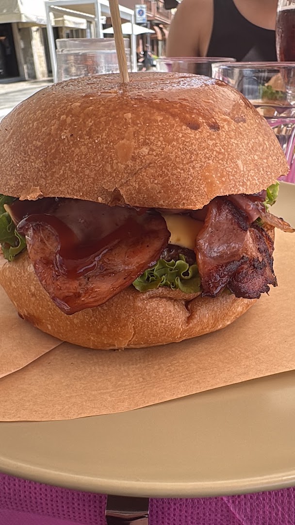 Miglio Verde Burger Bistrò