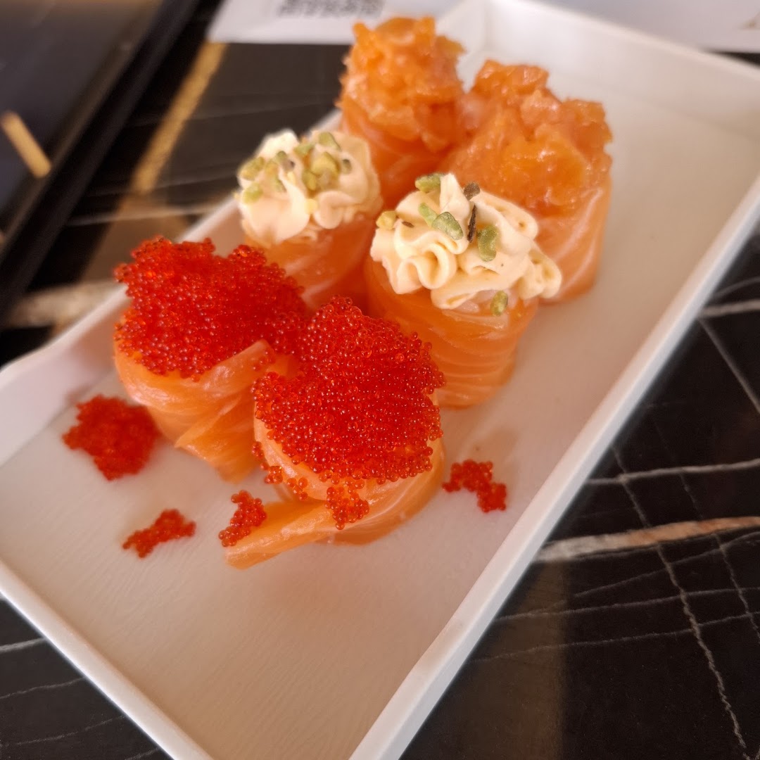 MIIYA SUSHI