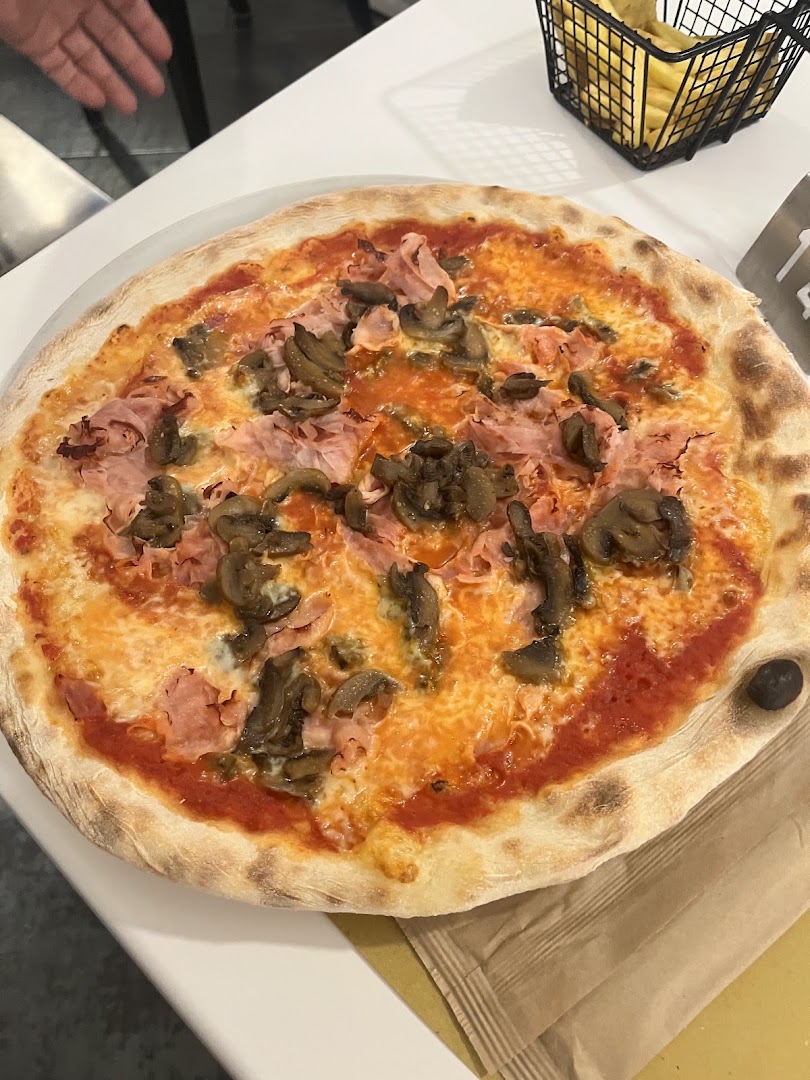 Miky Pizza