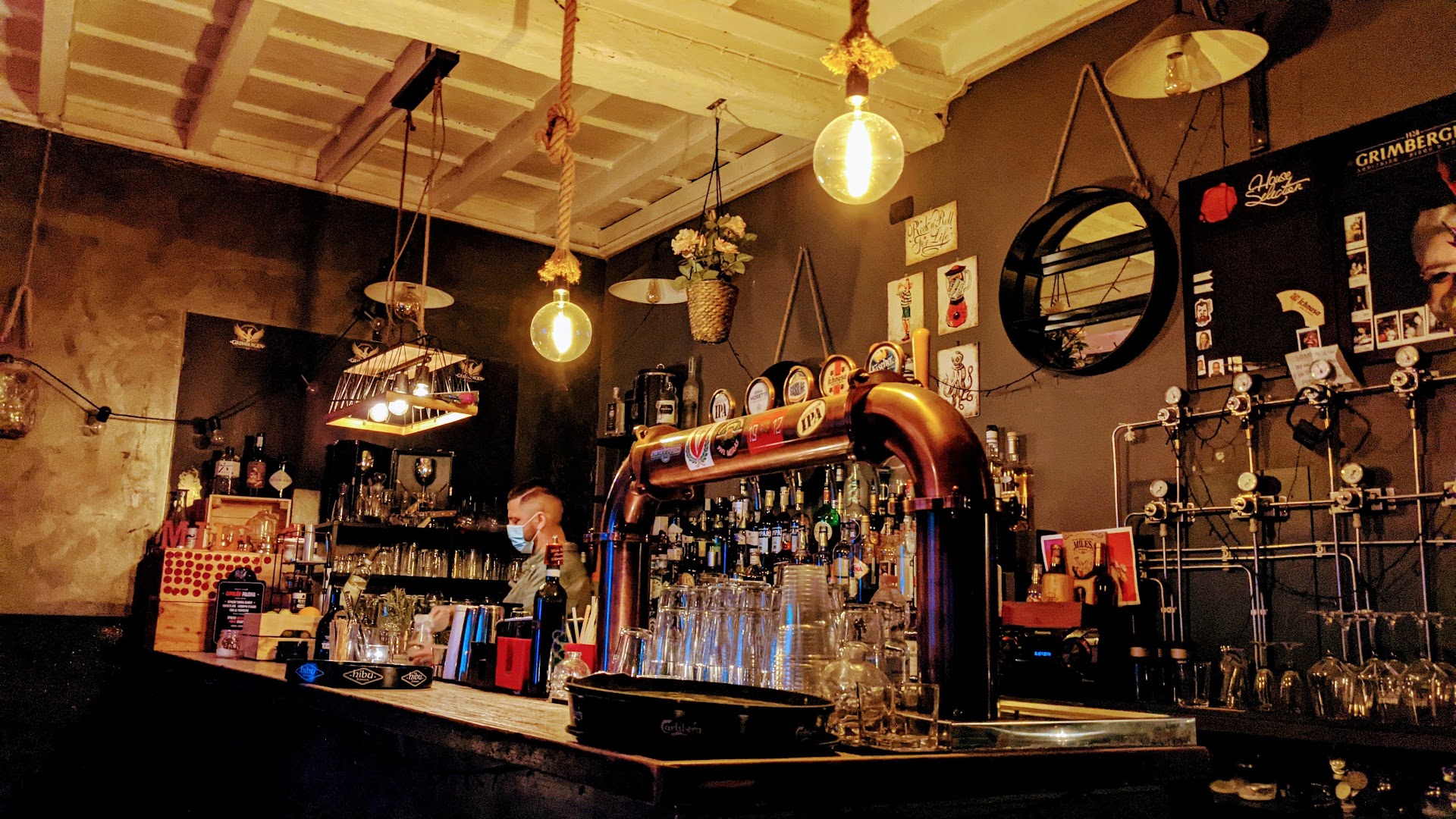Miles Café, Monza