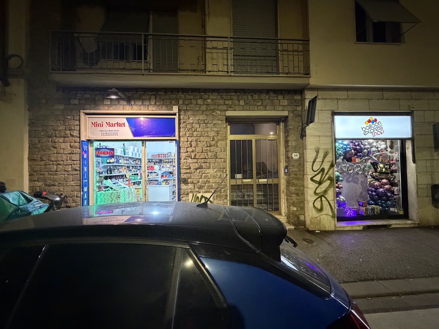 Mini Market blue