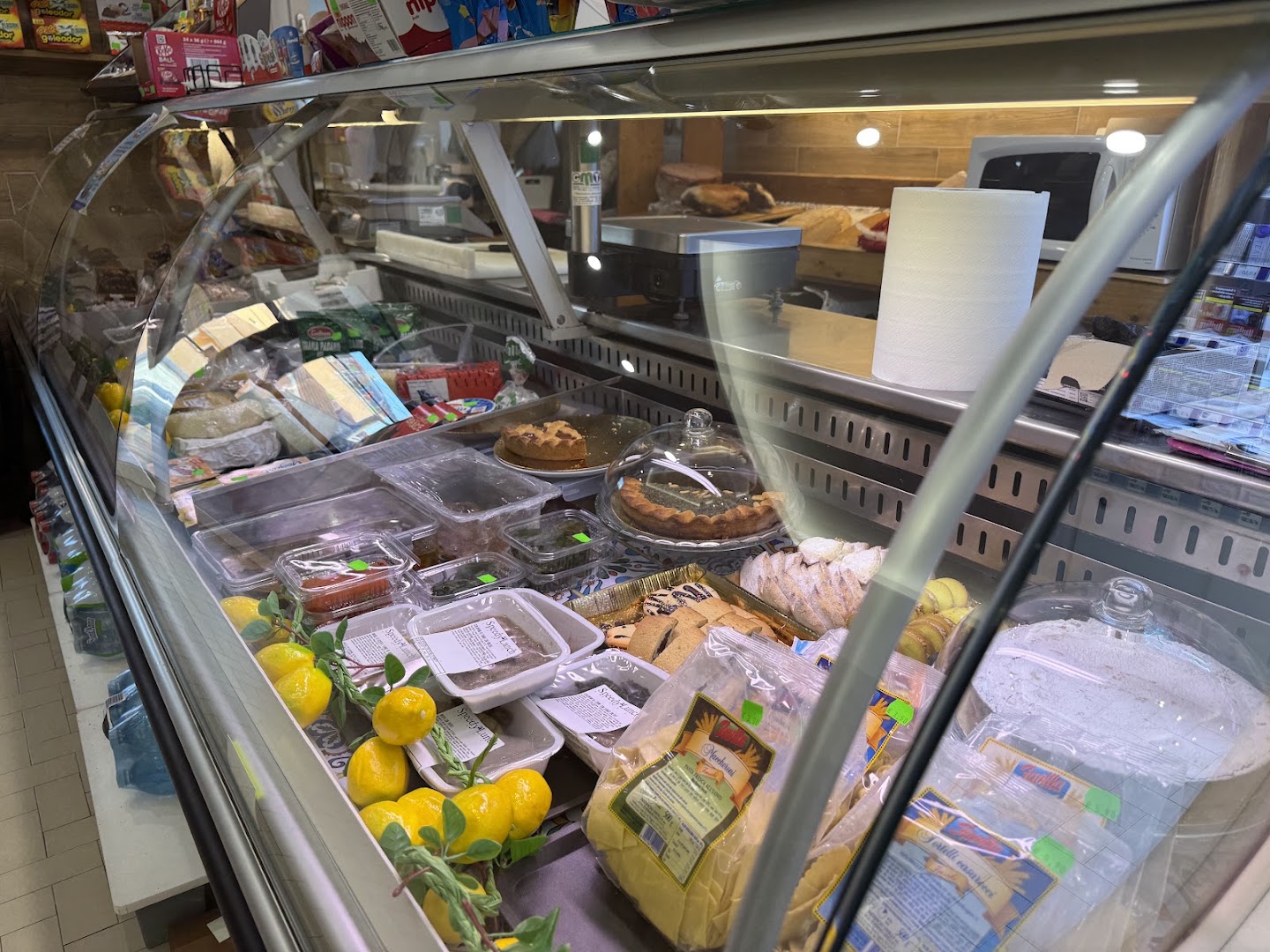 Minimarket Chifenti di Sollufi Ronaldo
