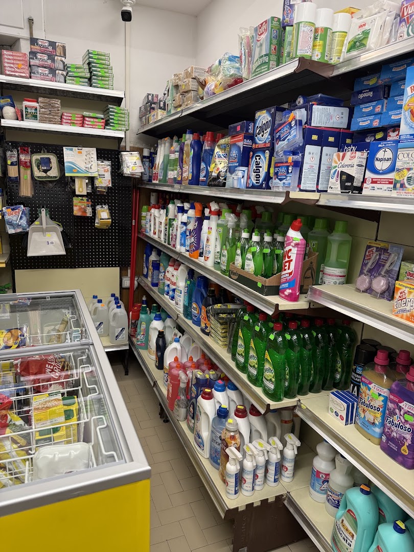 Minimarket Chifenti di Sollufi Ronaldo