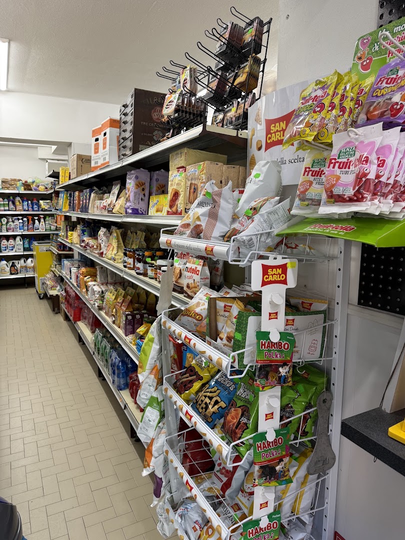 Minimarket Chifenti di Sollufi Ronaldo