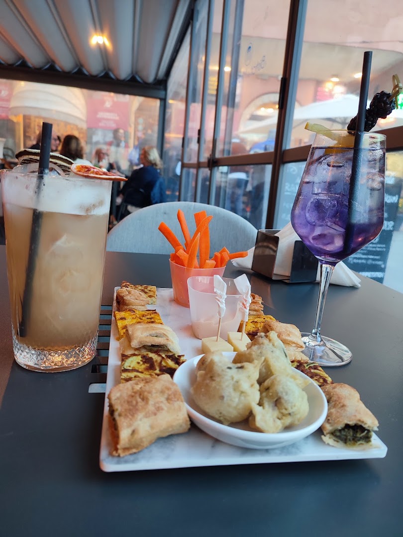 Miramare Cocktail Bistrot