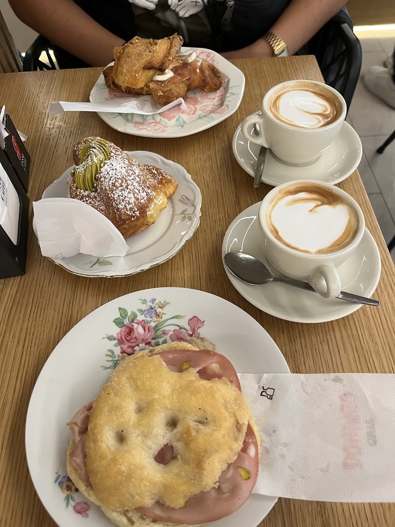 Mirame Mama, La Spezia