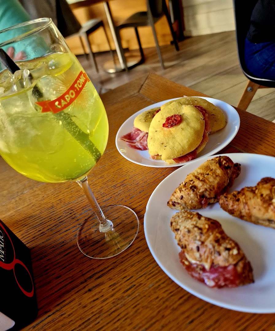 Mirò Cafè, Bari