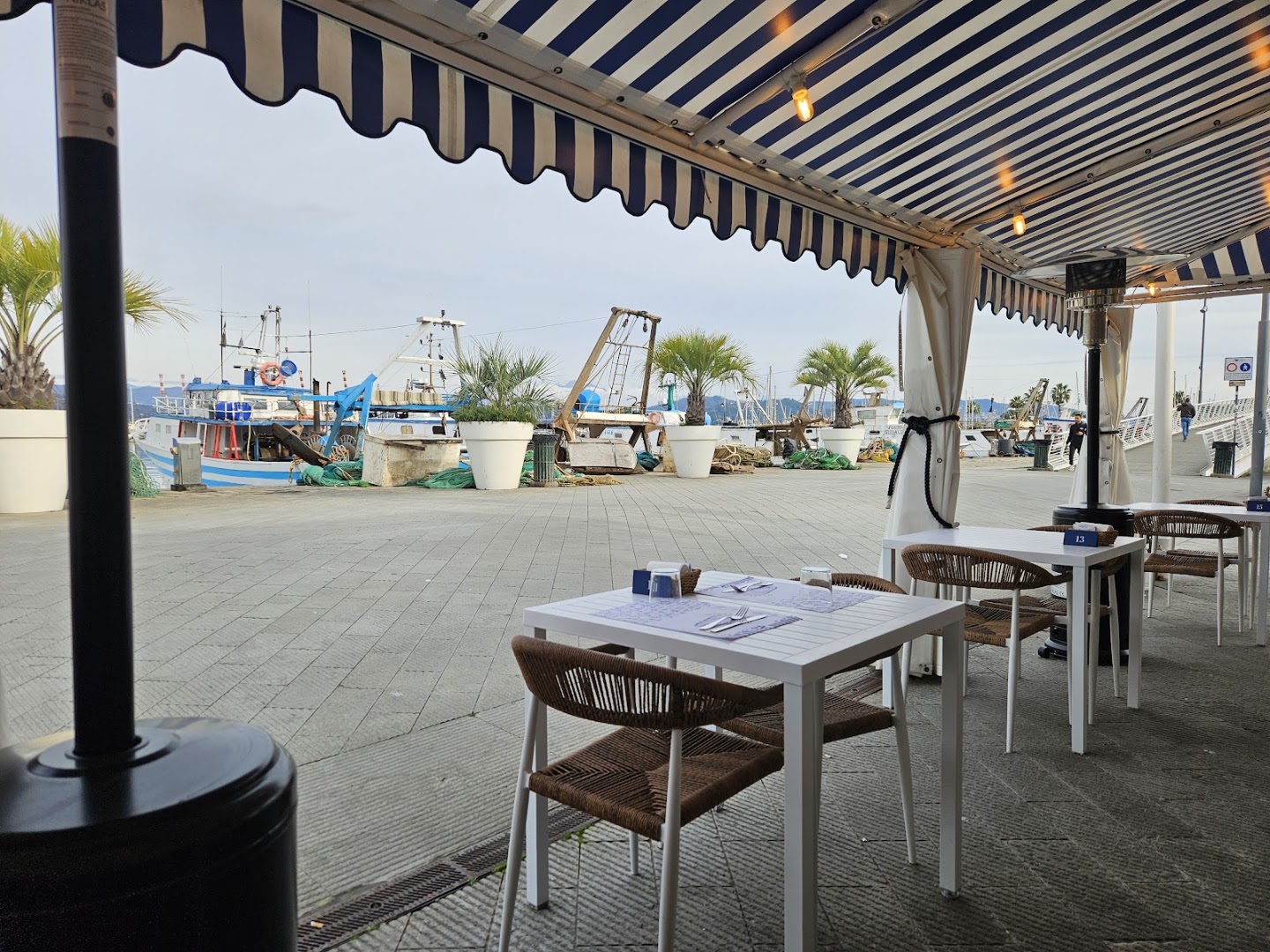 mitili & mitili - al mare, La Spezia