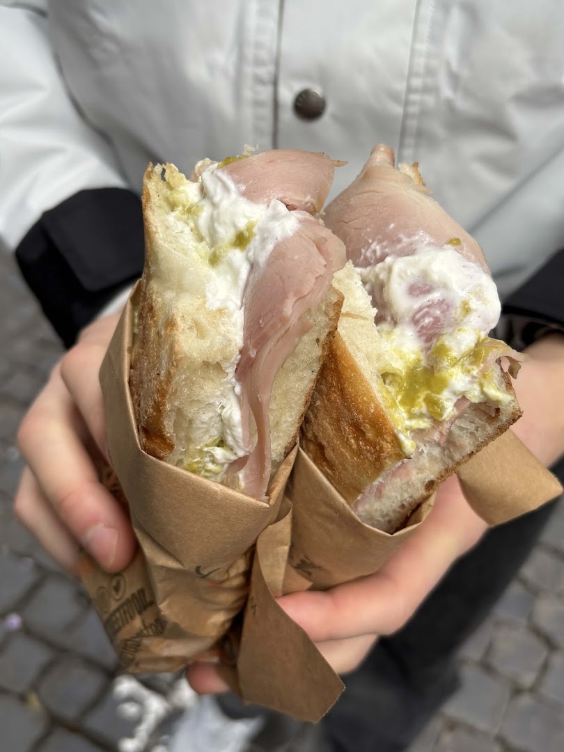 Mizio's Street Food