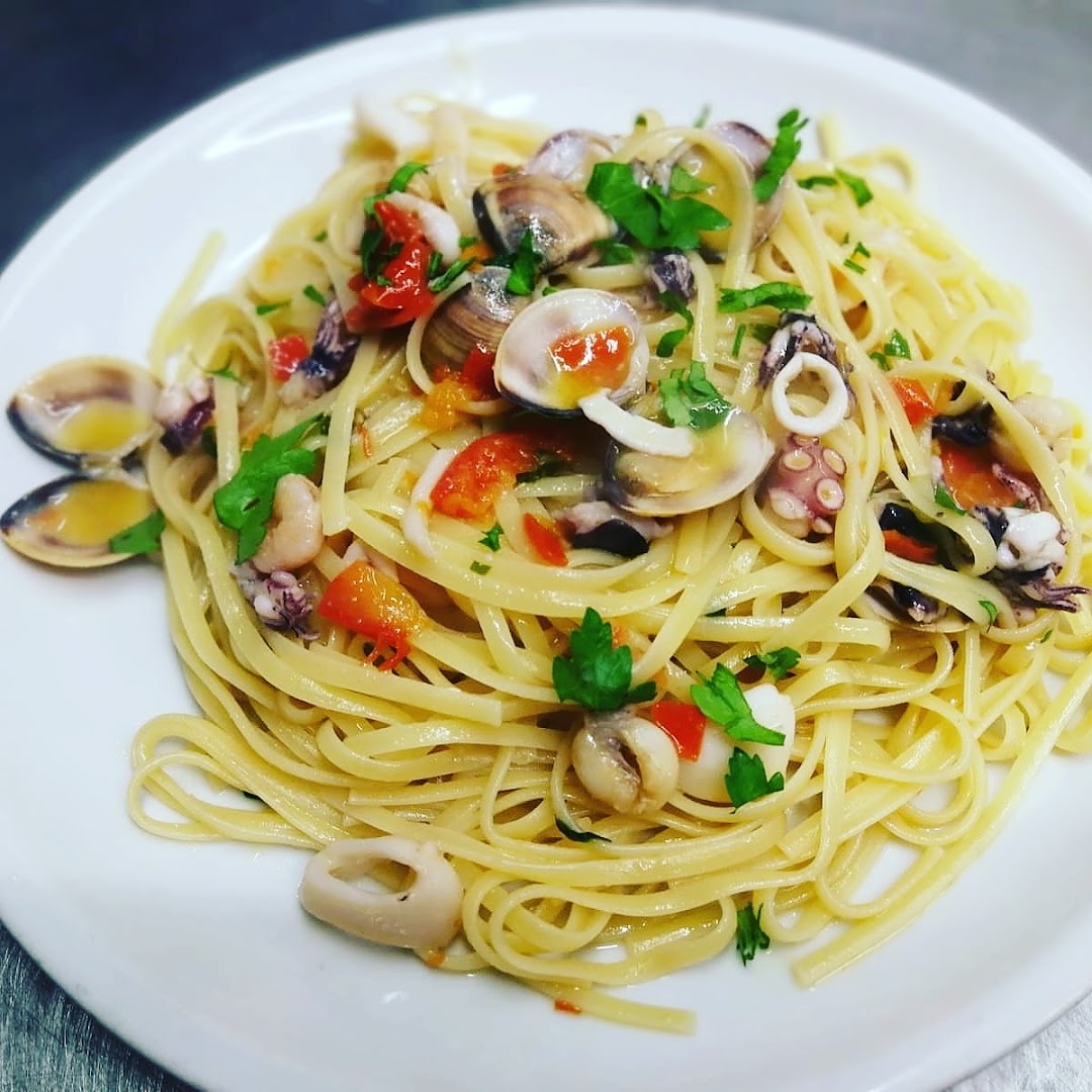 Mk Puccia "Trattoria-Pizzeria-Bar"