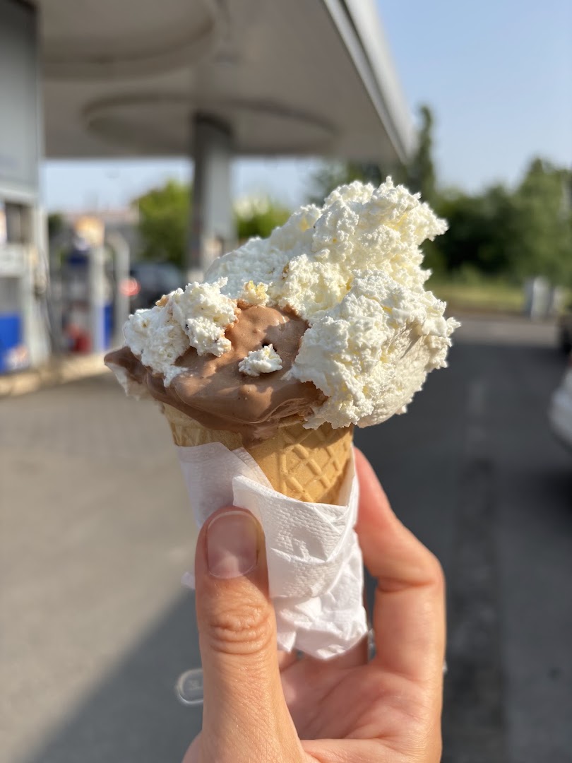 M'O Il Gelato, Castel Maggiore