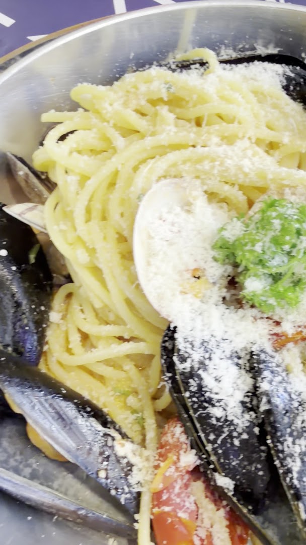 Mò Mò, Sorrento