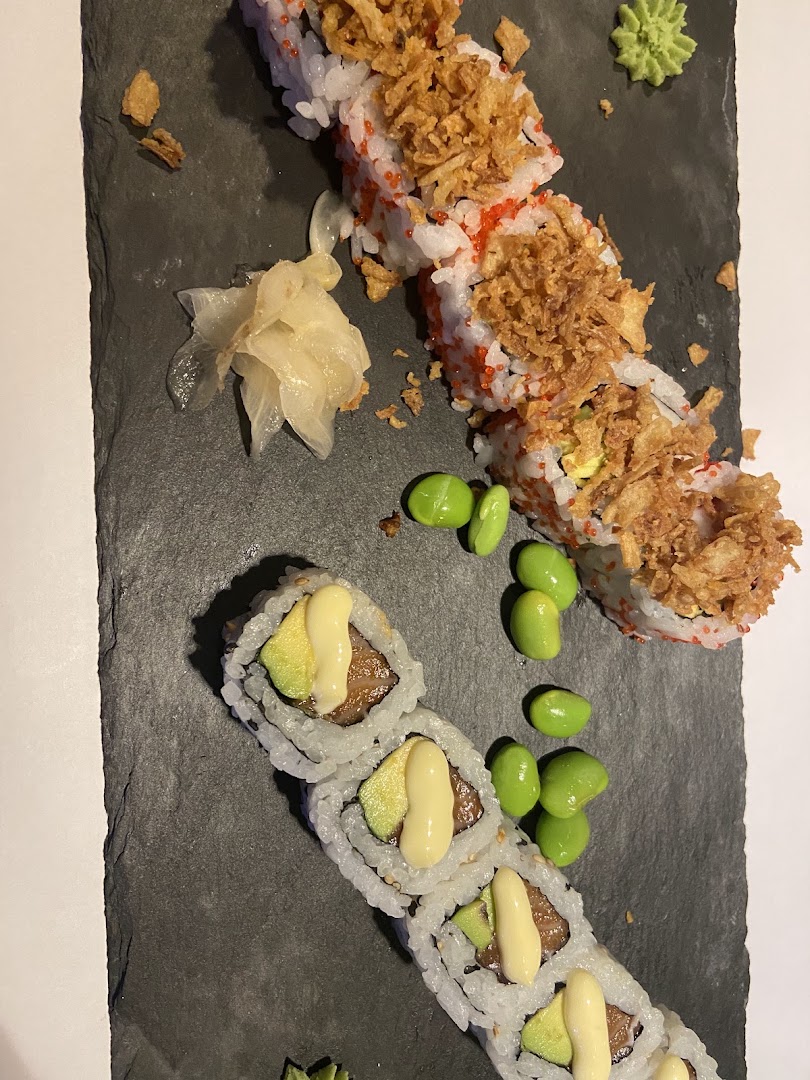 Moch Sushi&Lounge
