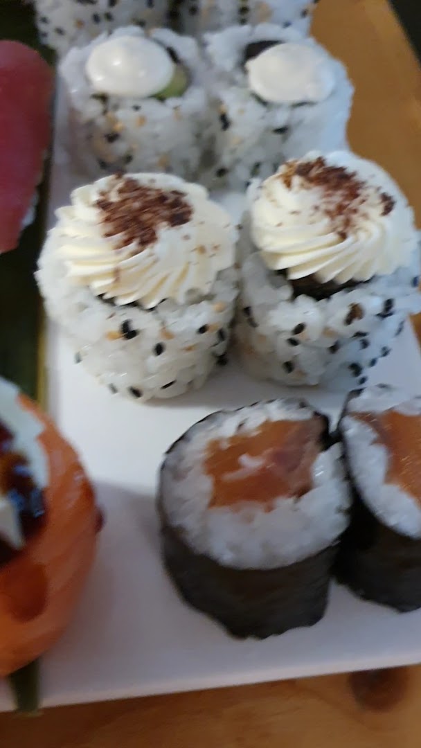 Moch Sushi&Lounge