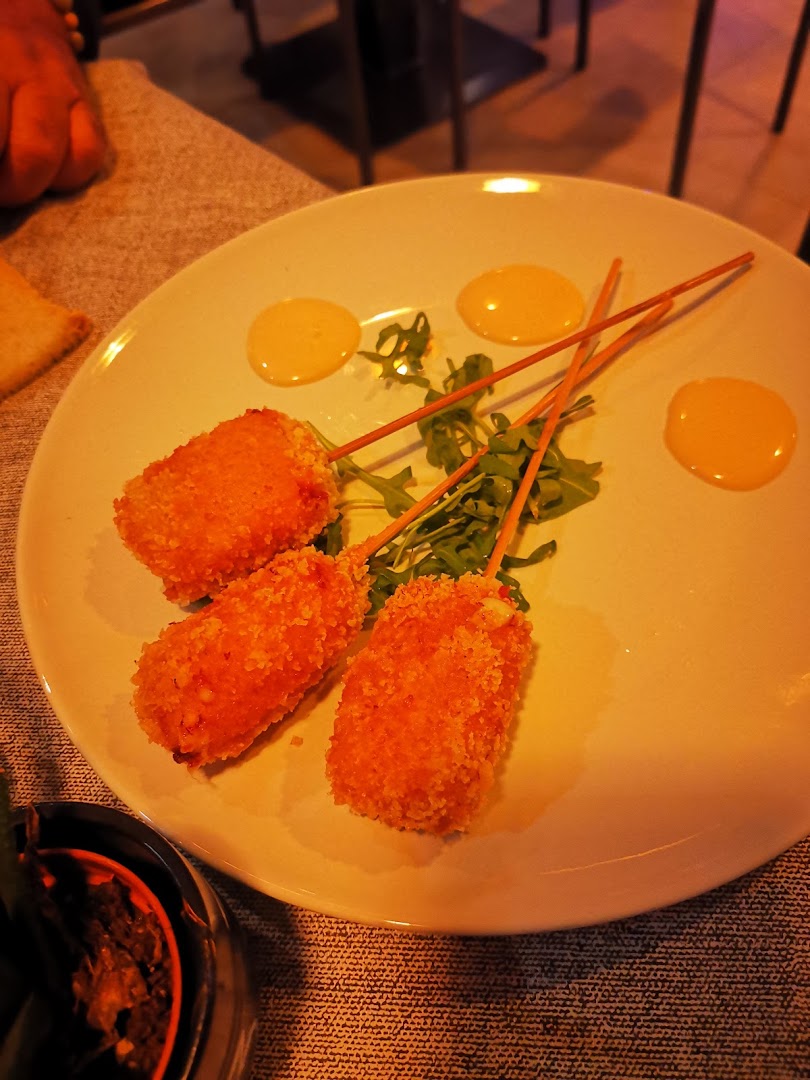 Mode' food & drink, Scerne