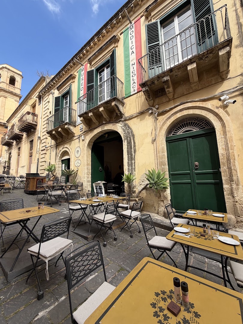 Modica di San Giovanni - Cantina con uso di Cucina, Noto