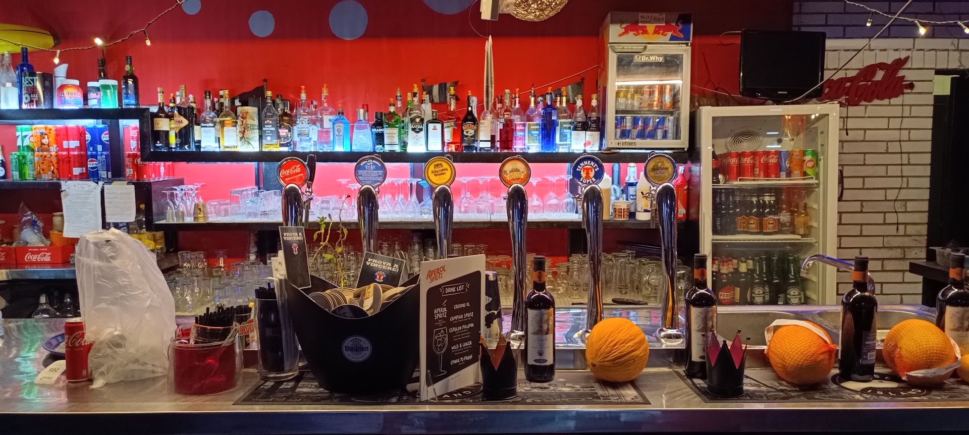 Moebius Pub