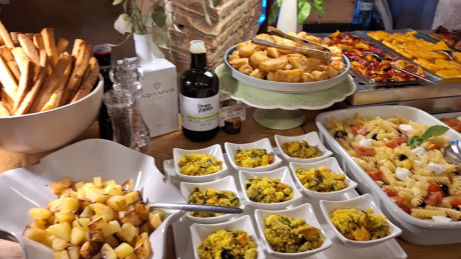 Moj Restaurant