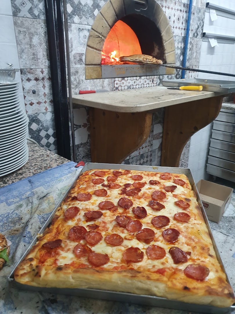 Mojito. Bar-Pizzeria-Pucceria ( forno a legna)
