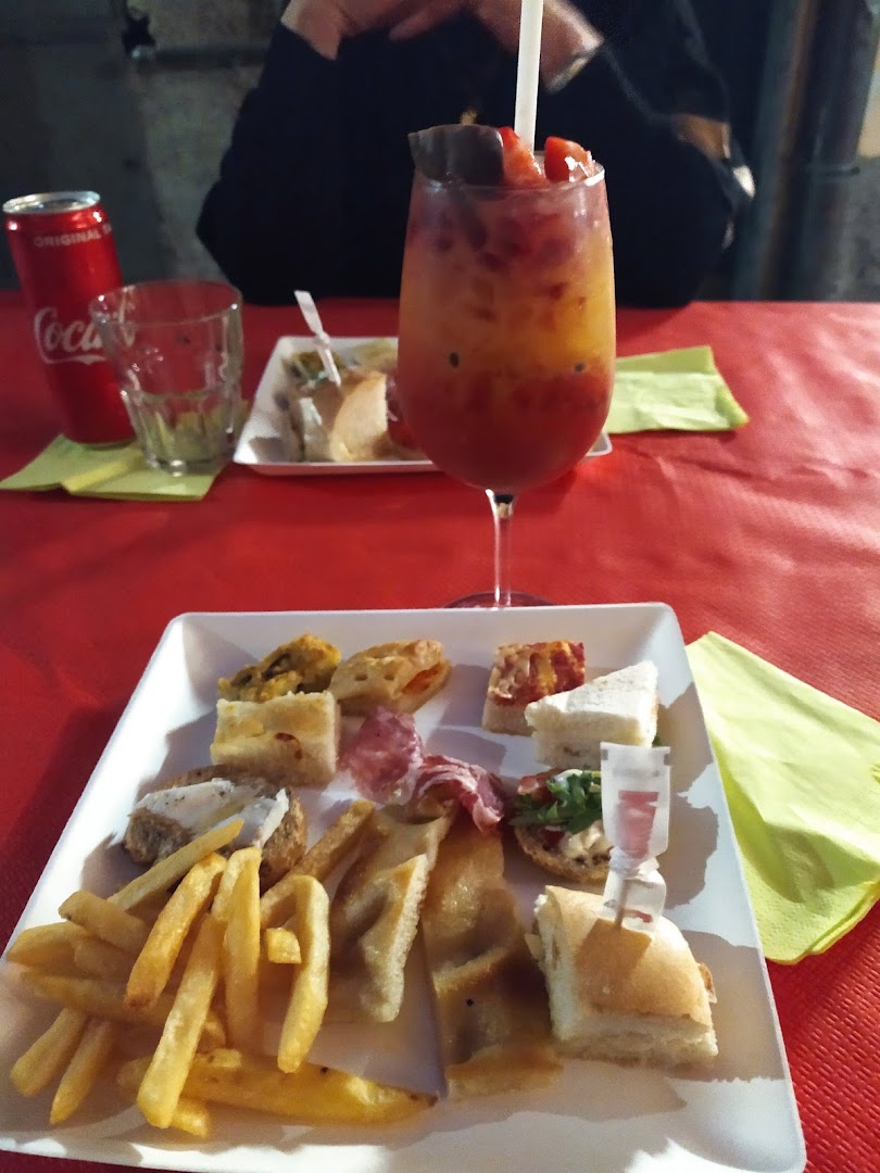 Mojito Cafe by Miki