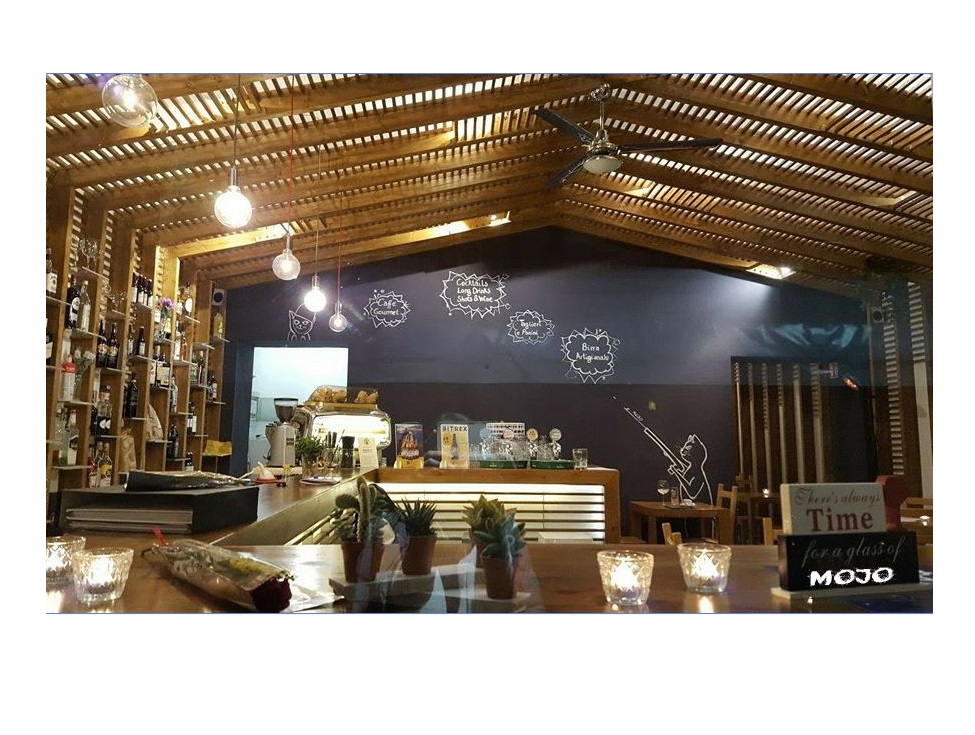 Mojo Bar