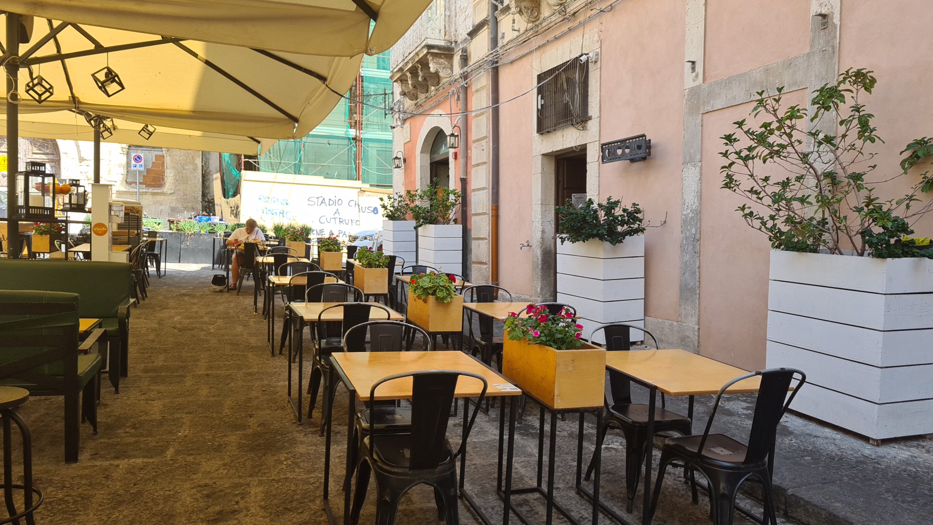 Mokrito - Piazza San Rocco | Siracusa
