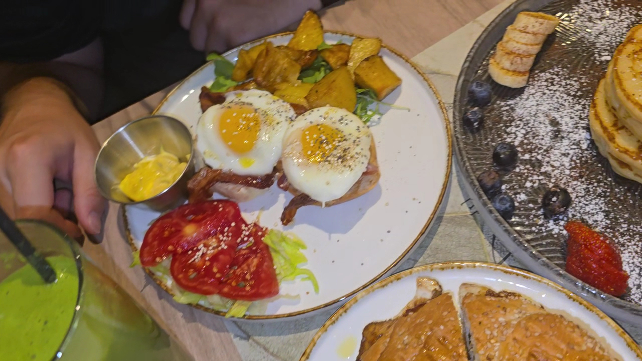 Molly’s Garden Cafe’