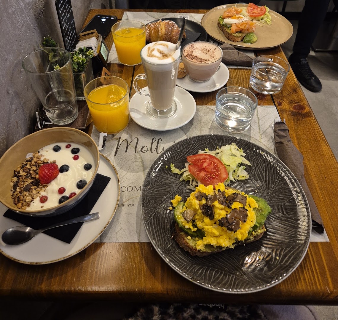 Molly’s Garden Cafe’