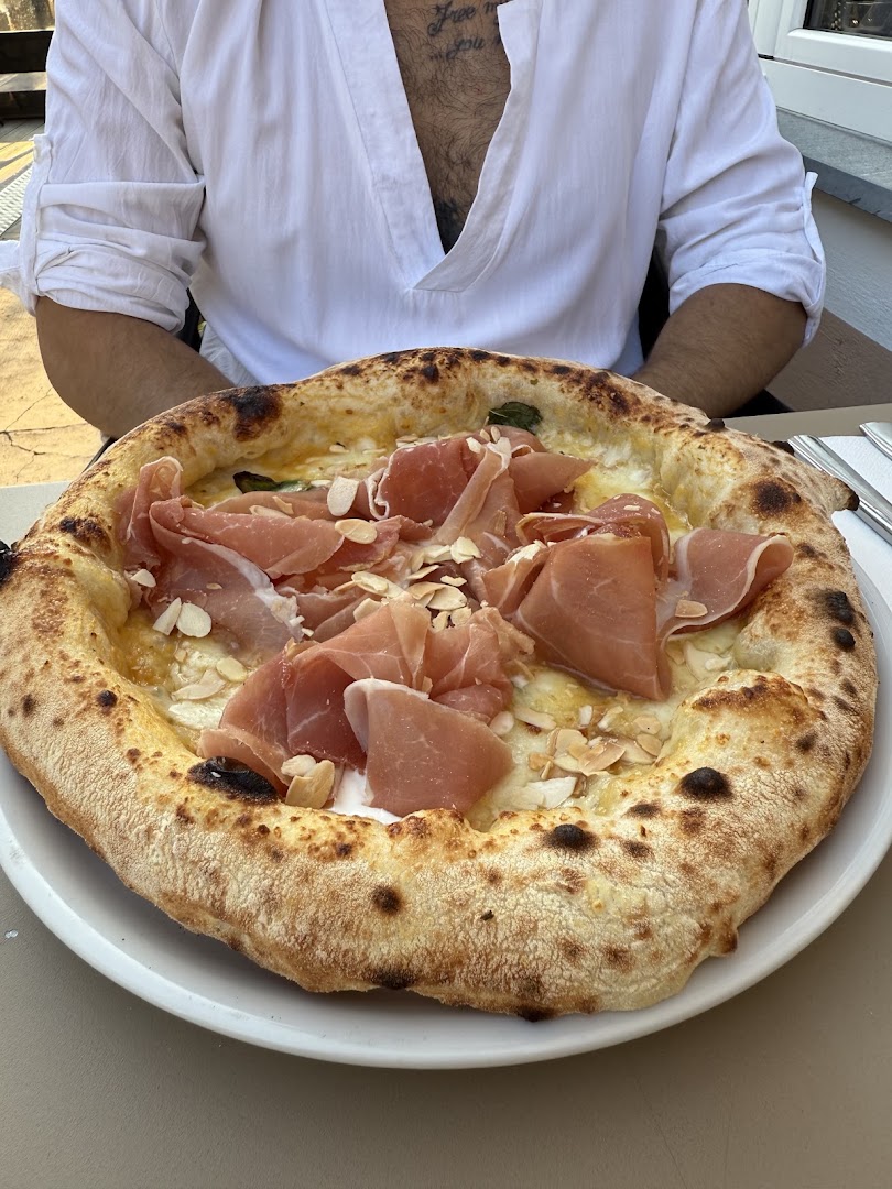 Molo 14 | Ristorante Pizzeria a Ventimiglia