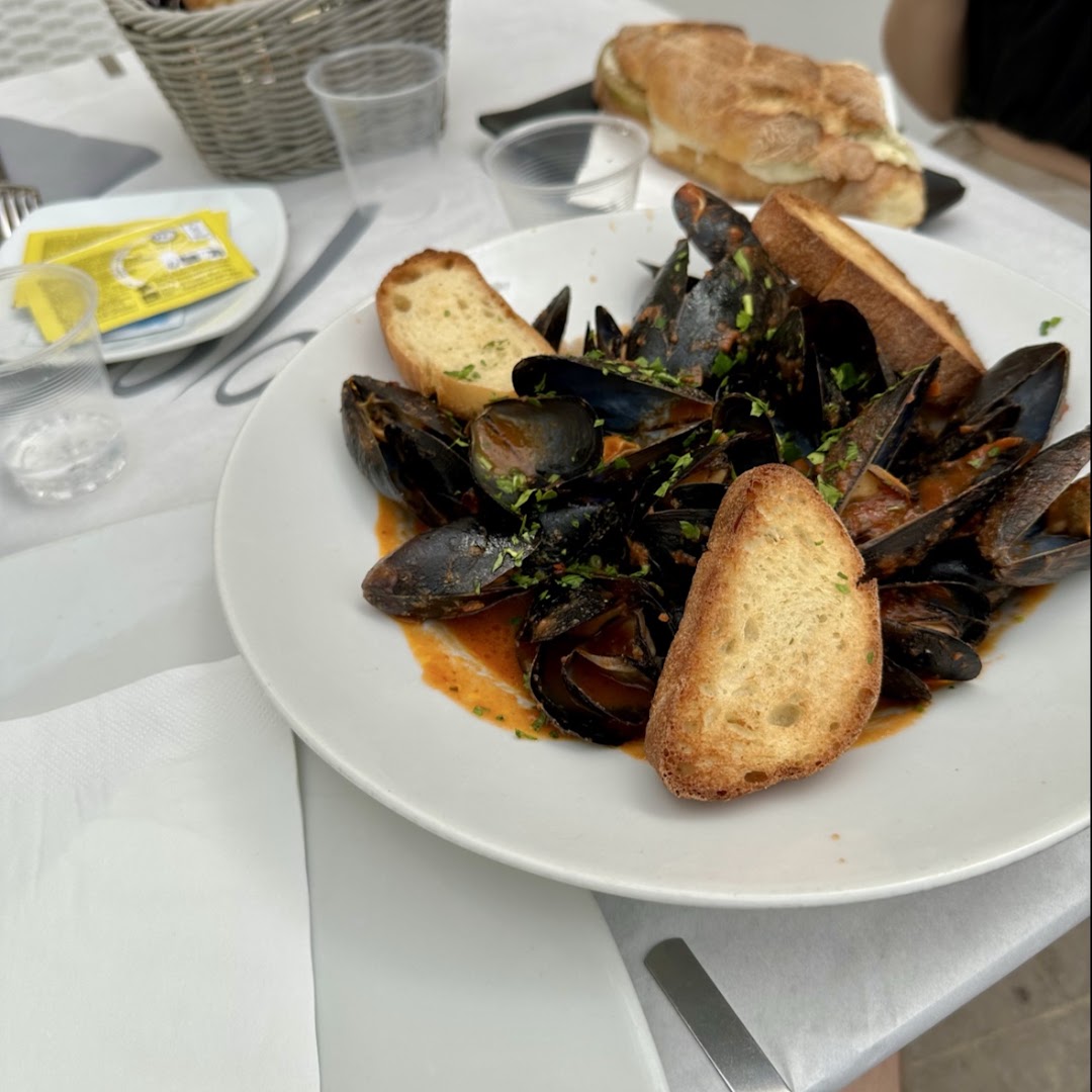 Molo 19, Cefalù