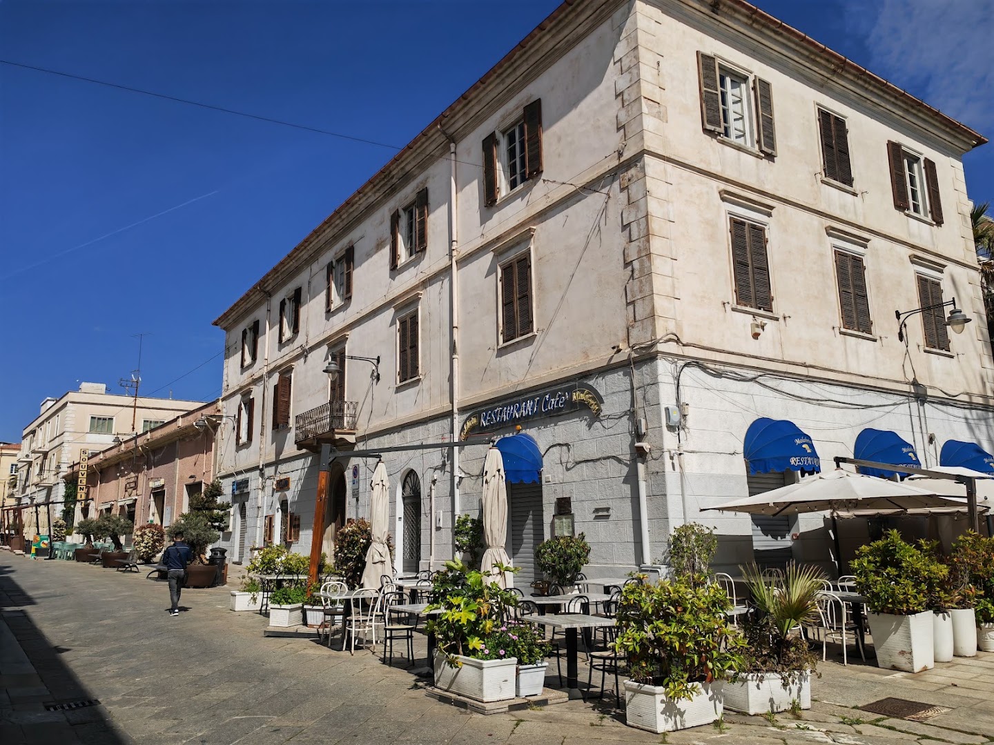 Molobrin, Olbia