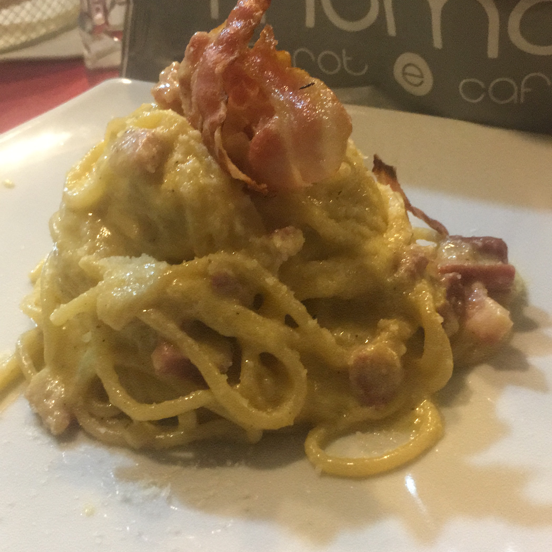 Moma Bistro cafe