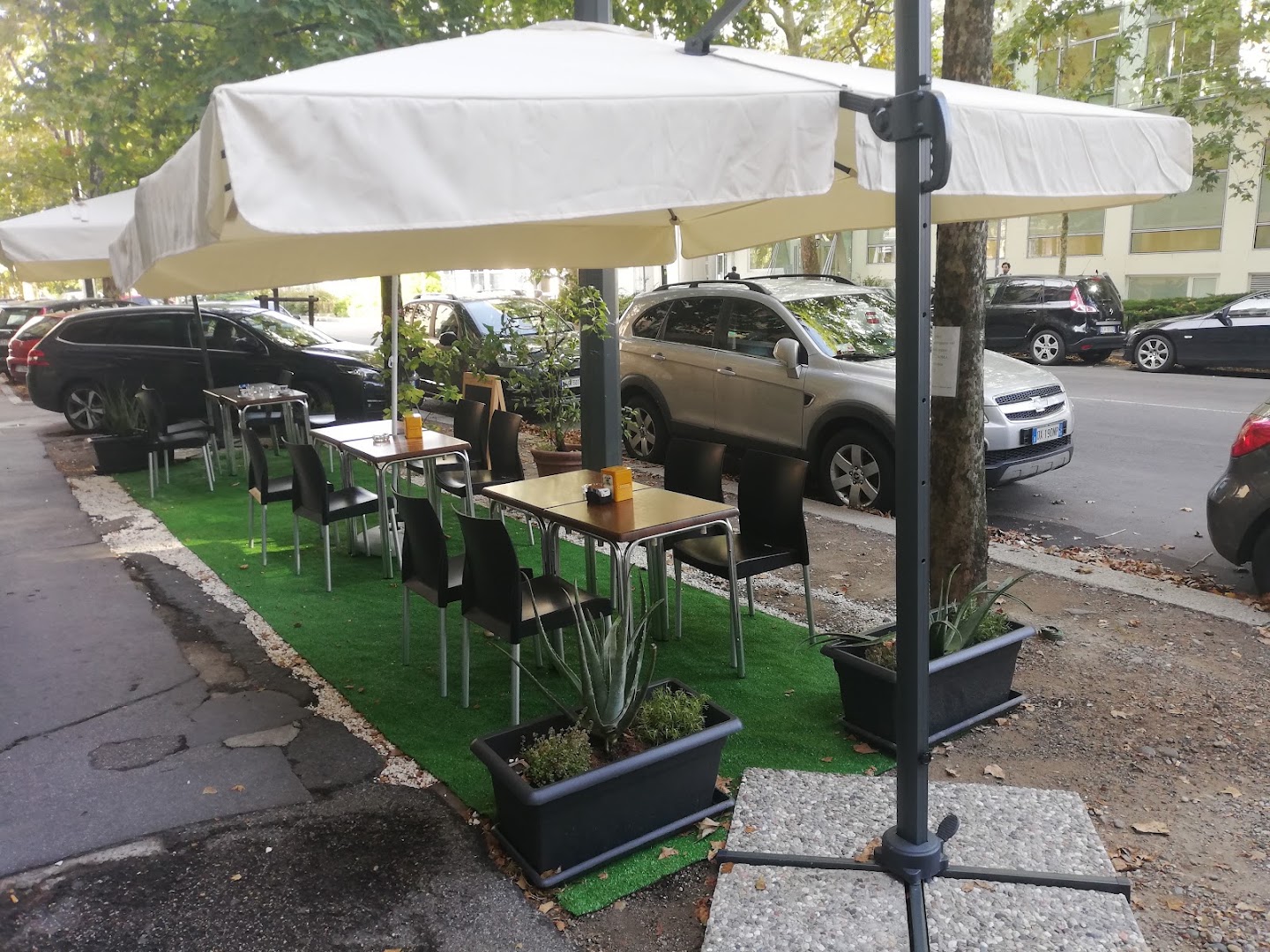 Moma Cafe Bar, Milano
