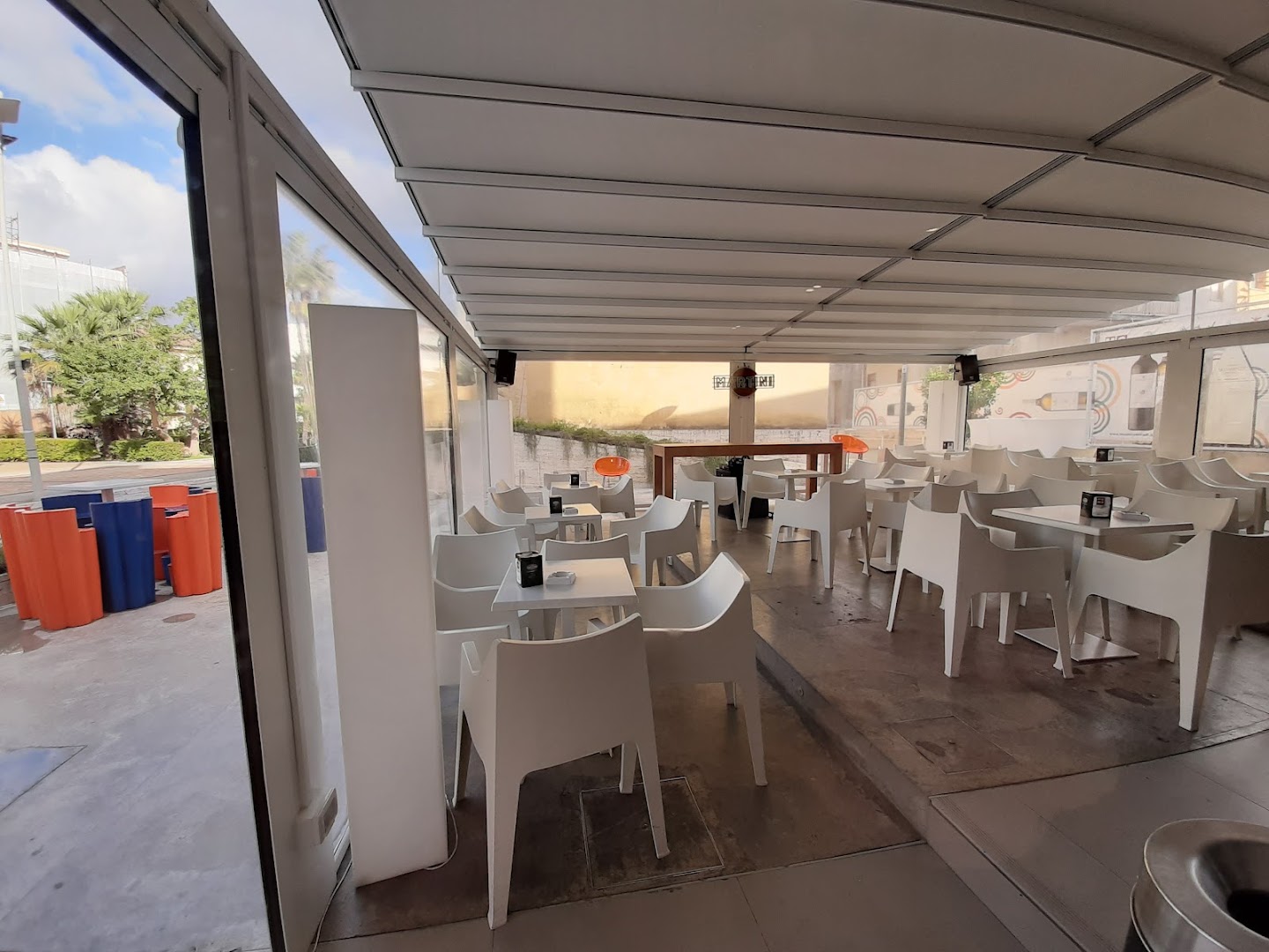 MOMA Cafè