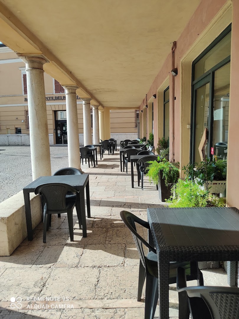 MOMA Cafè