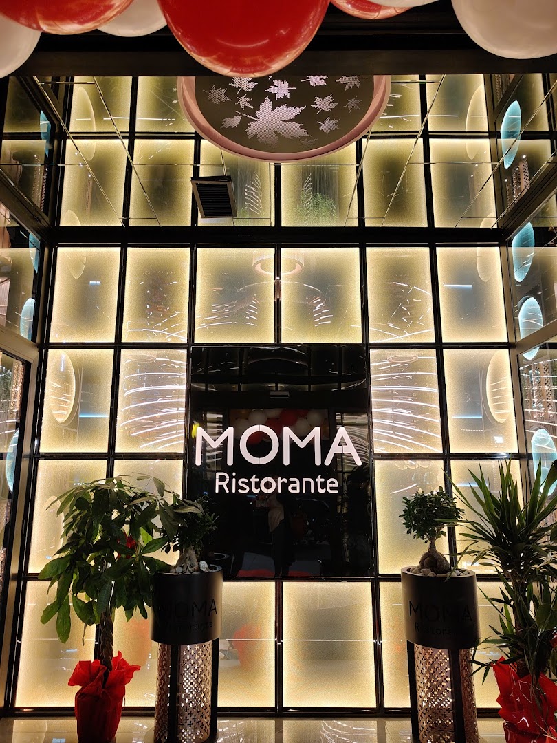 MOMA SUSHI