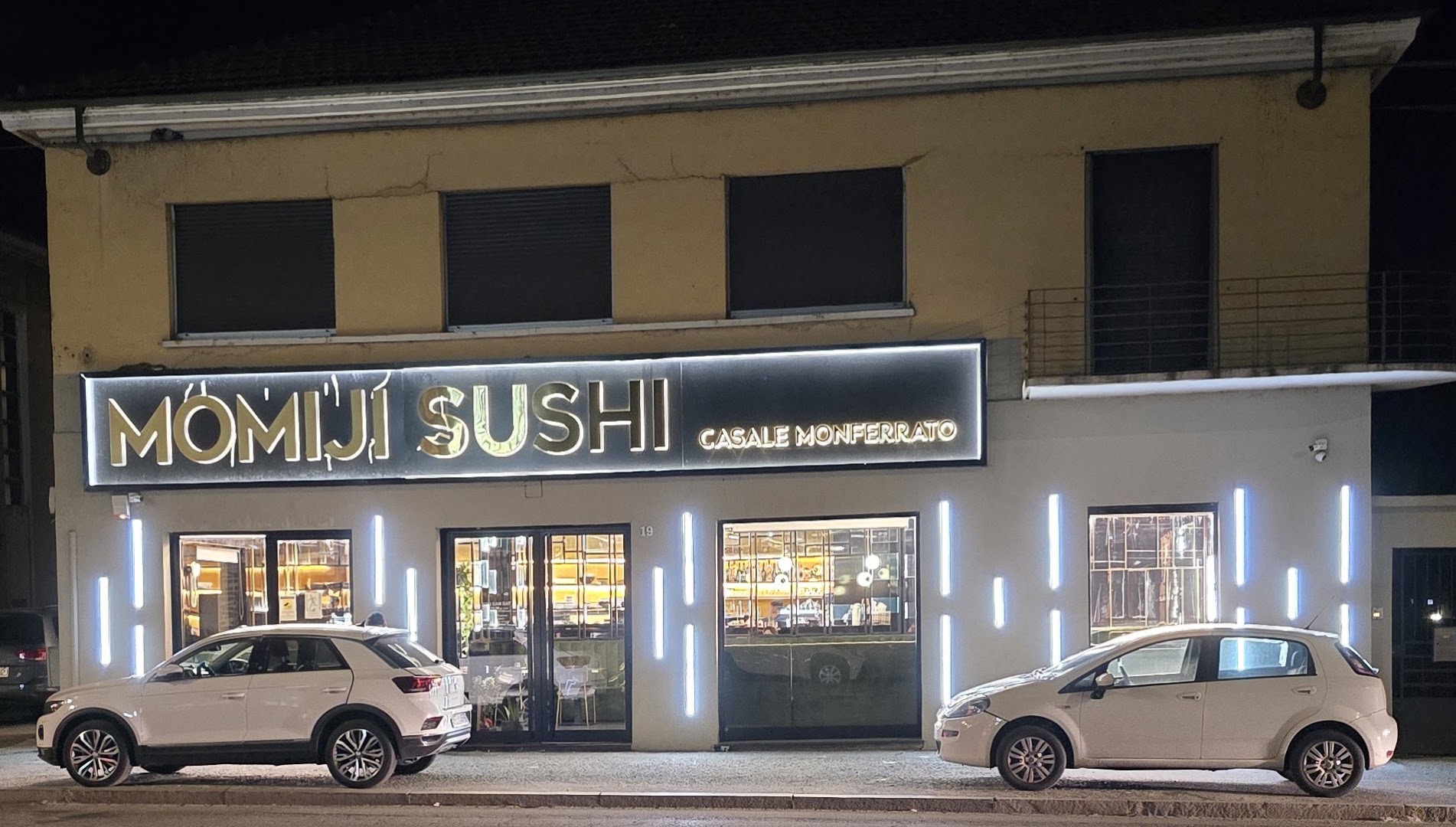 MOMIJI SUSHI