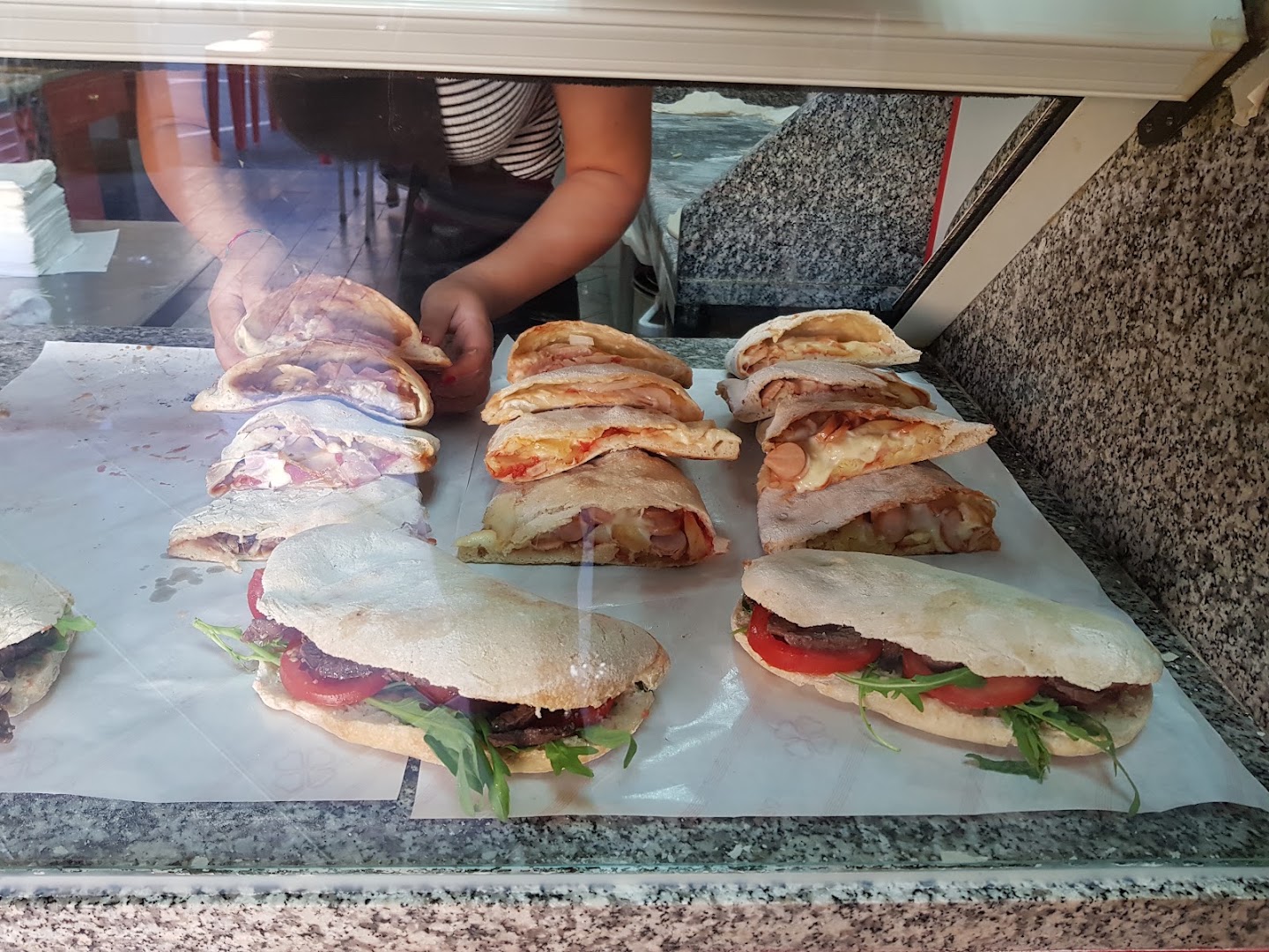 Momo Pizzeria