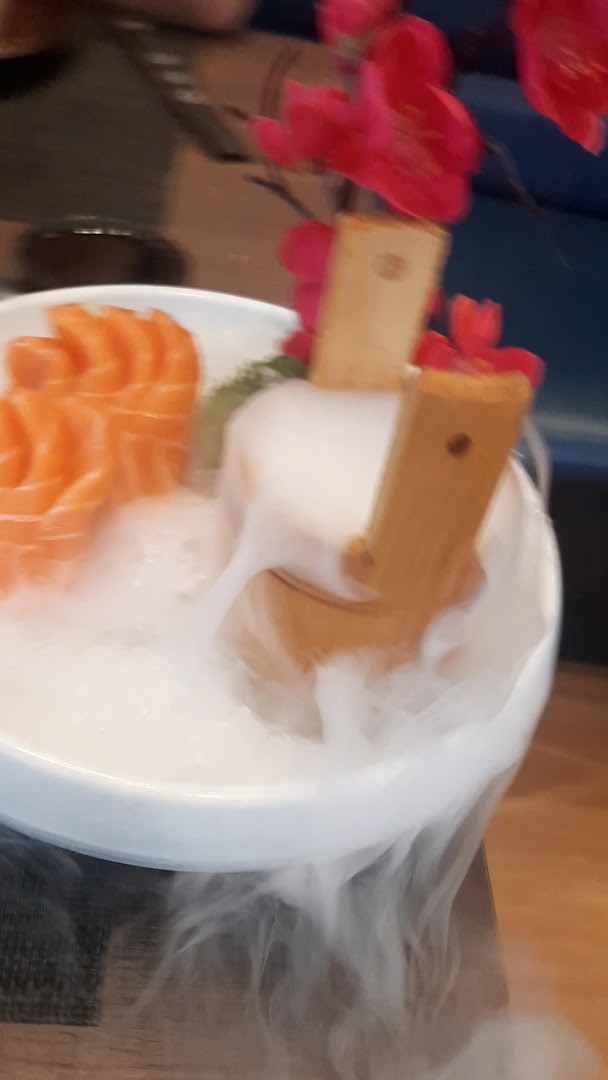 Momo Restaurant