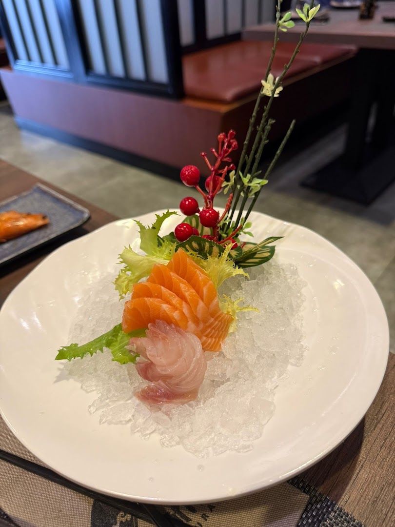 Momo Restaurant