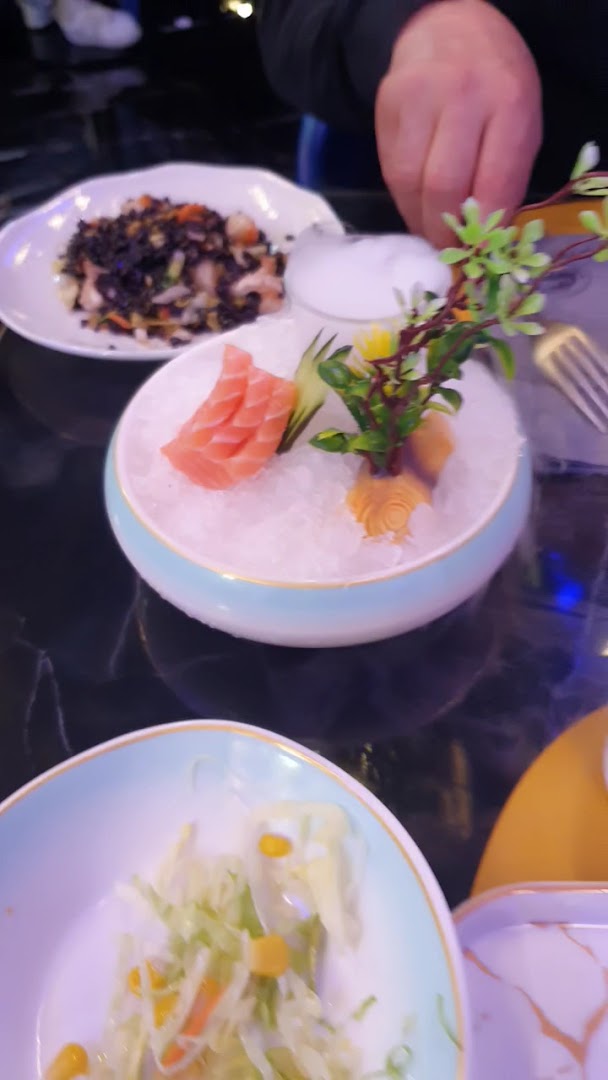 Momo sushi