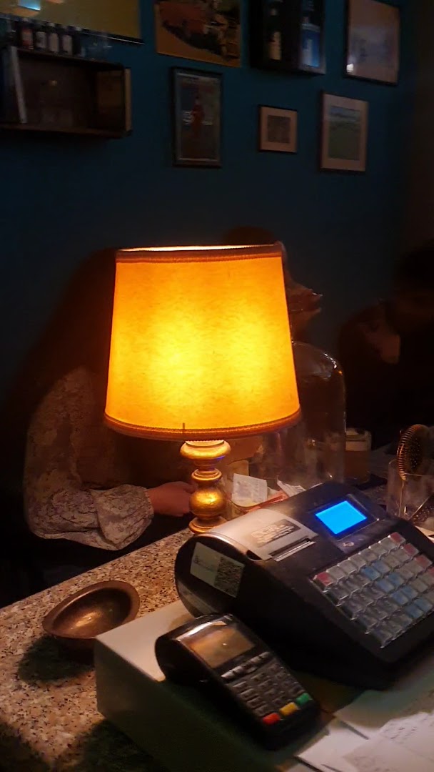 Momus Bar