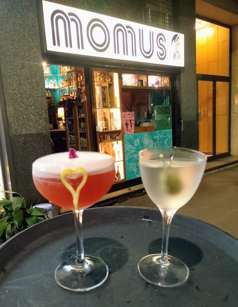 Momus Bar