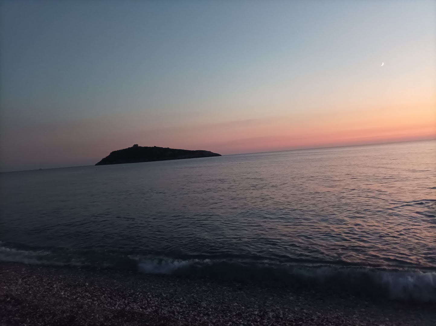 Mona Lisa beach